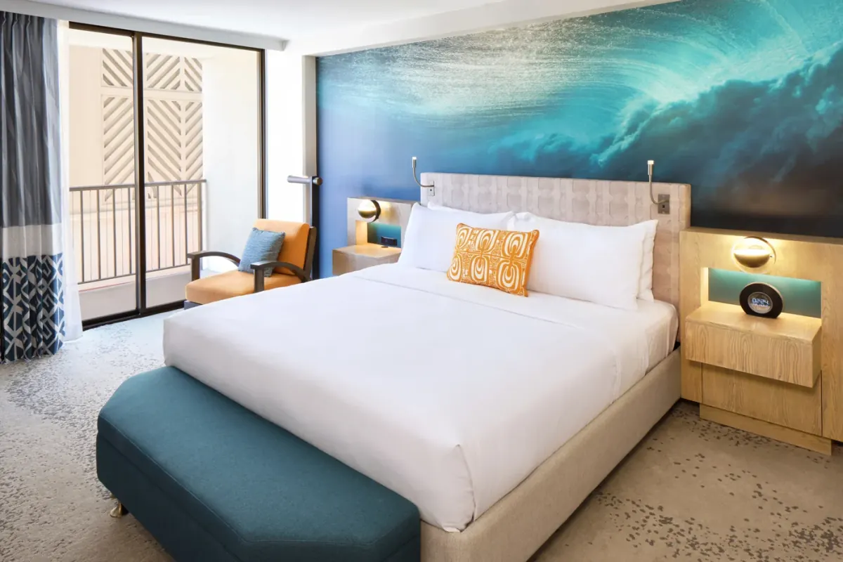 OUTRIGGER Waikiki Beachcomber Hotel sample guest room 2