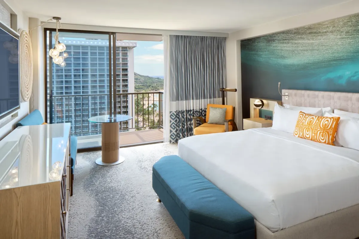 OUTRIGGER Waikiki Beachcomber Hotel sample guest room 3